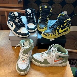 3 pair of size 8 Nike Sneakers